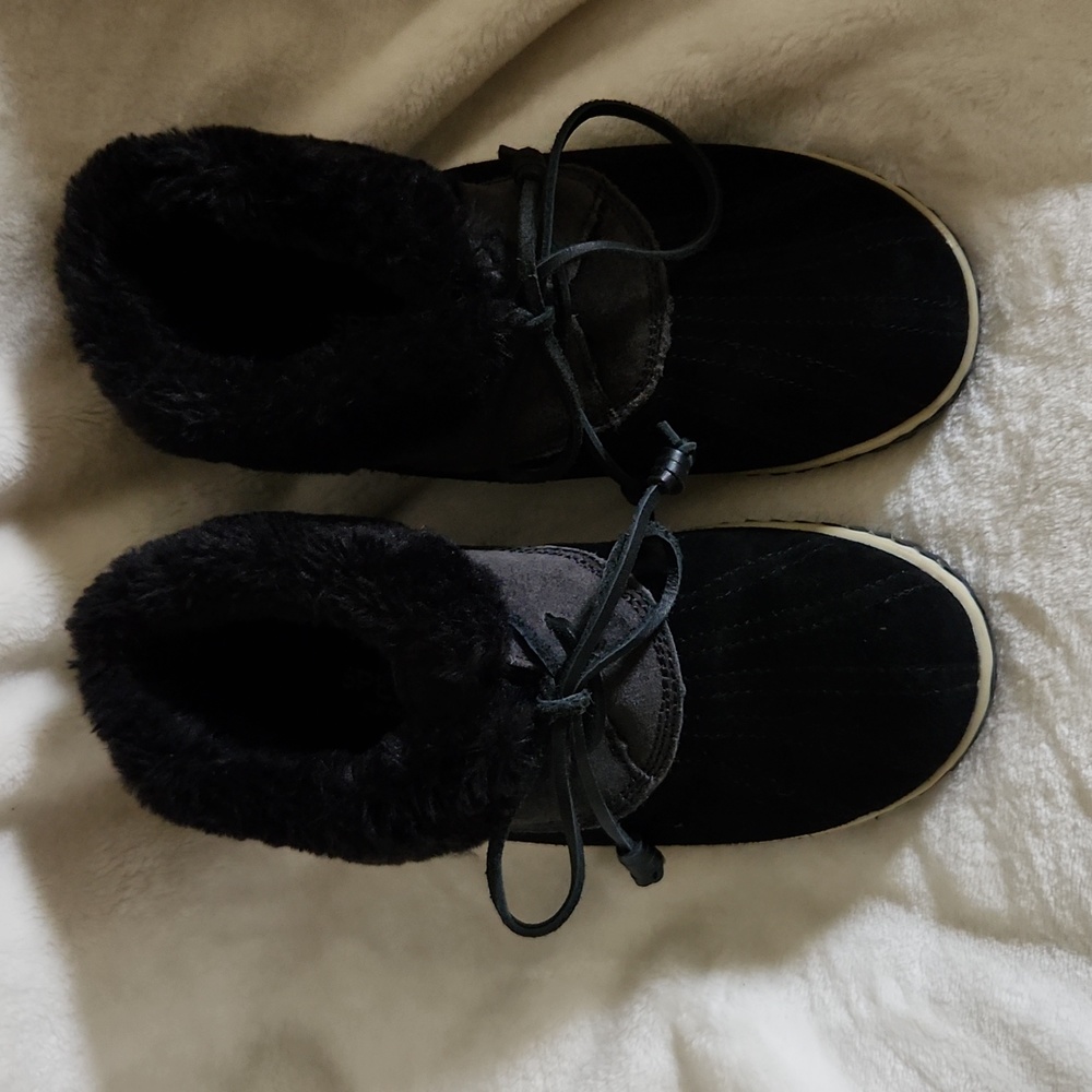 Sperry short boots size 7